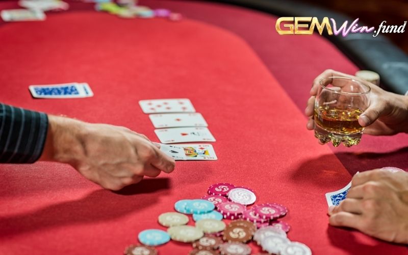 Cách chơi game Mini Poker cơ bản